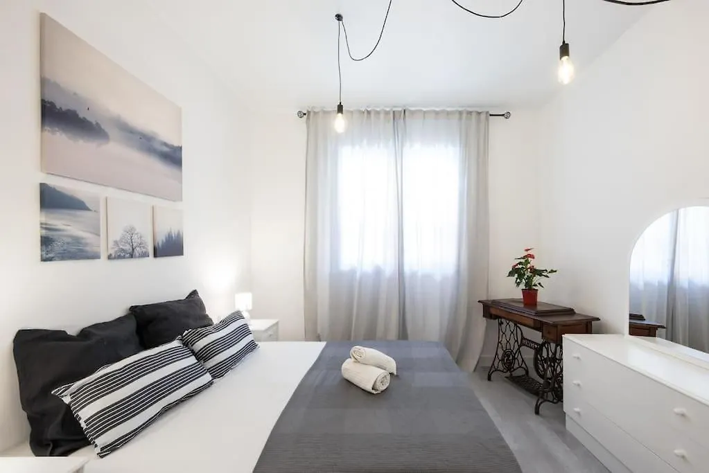 Lb Nice Apartment Sagrada Familia برشلونة